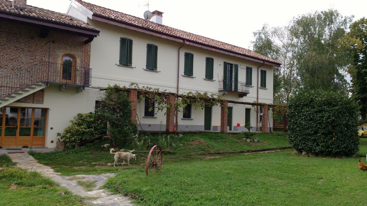 Agriturismo Cascina Poscallone Abbiategrasso Buitenkant foto
