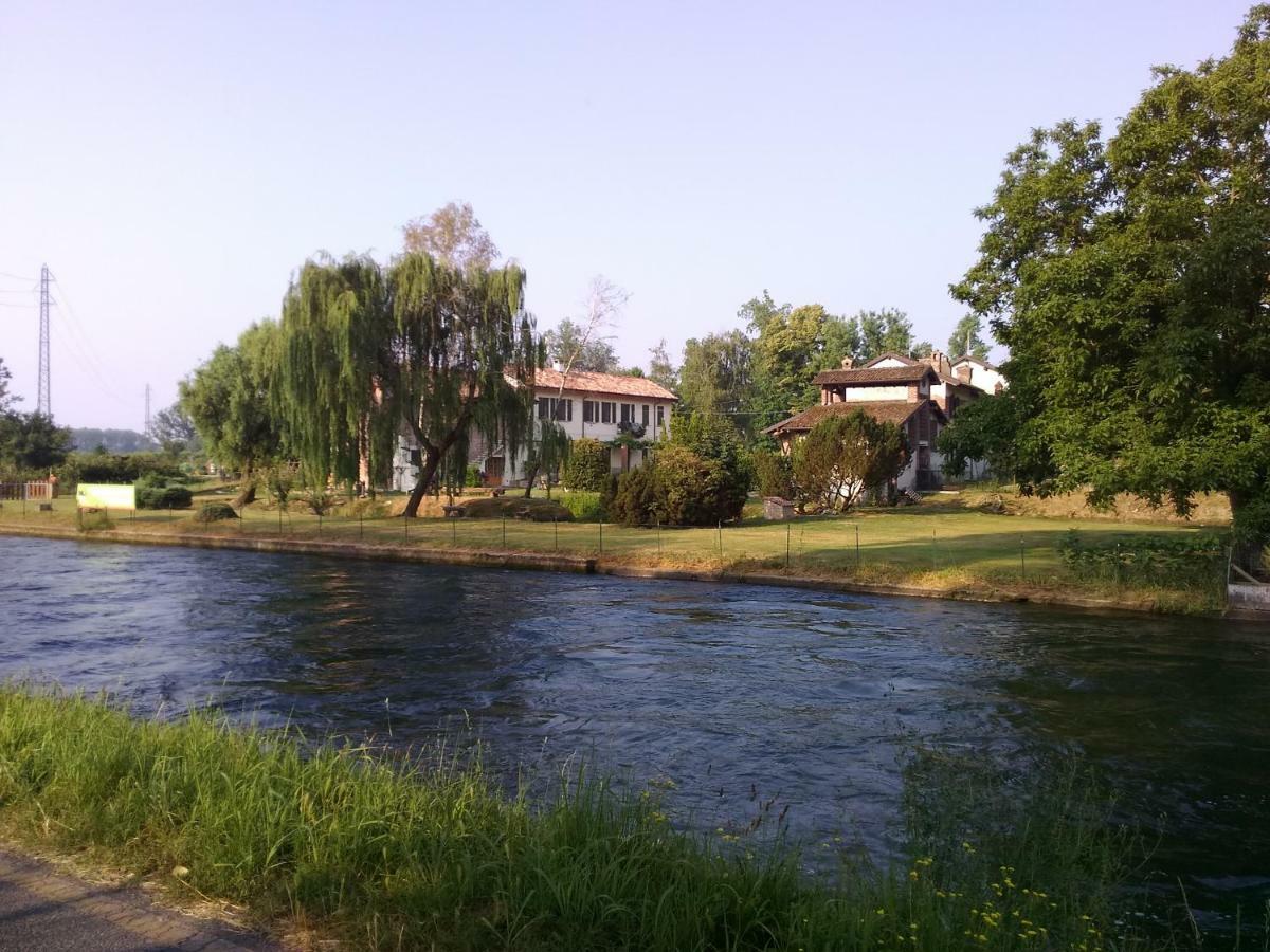 Agriturismo Cascina Poscallone Abbiategrasso Buitenkant foto