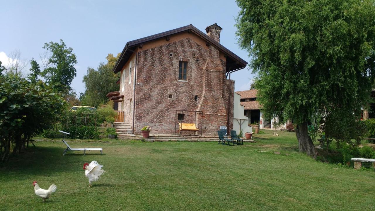 Agriturismo Cascina Poscallone Abbiategrasso Buitenkant foto